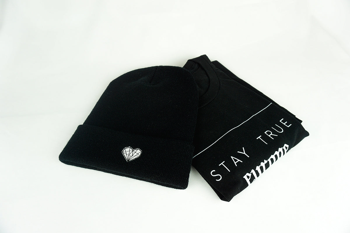 Diamond Heart Beanie - Black